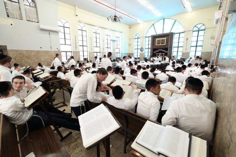 באדיבות המצלם