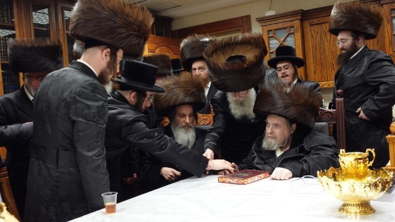 אנשיל בעק וא.מ.ש