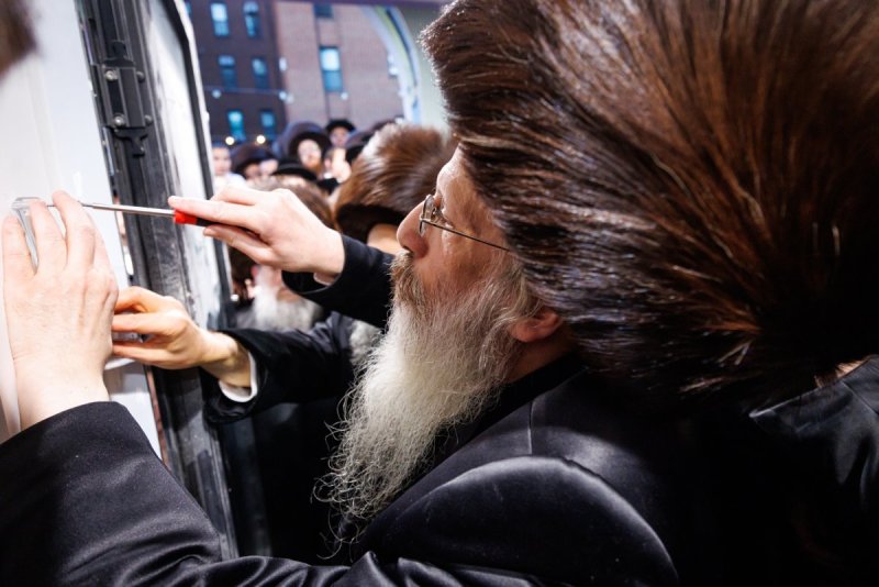 האחים לאנטשעווסקי ואושי וויינגארטן