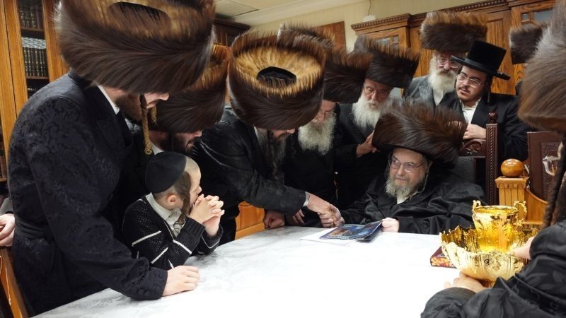 אנשיל בעק וא.מ.ש