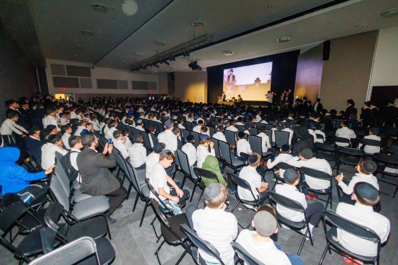 דניאל נפוסי ומאיר זלזניק