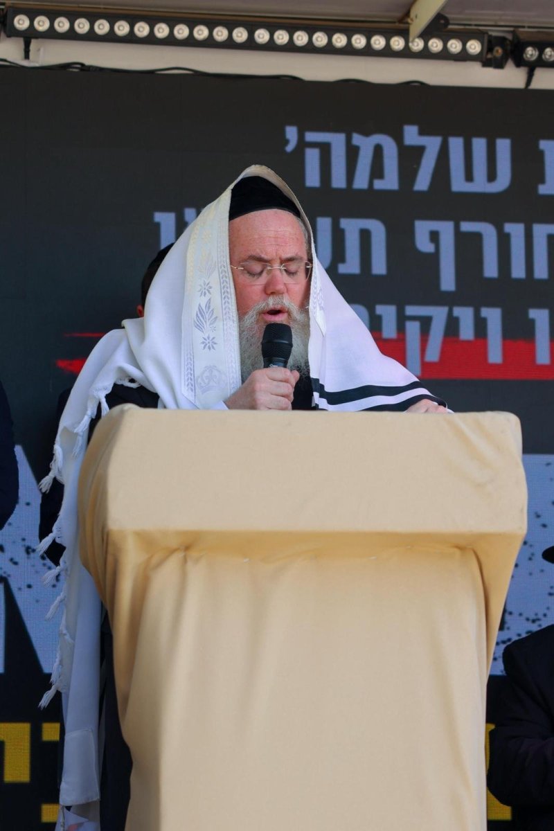 דניאל נפוסי