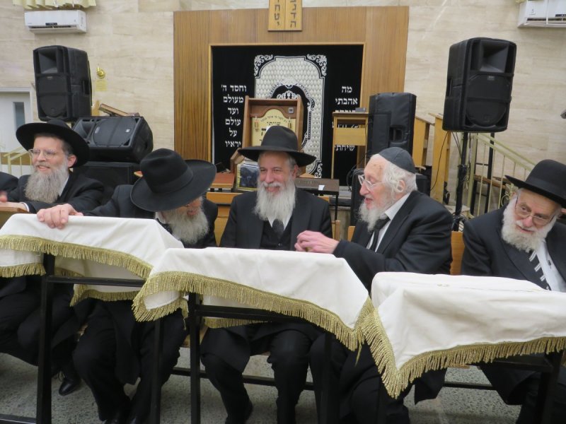 באדיבות המצלם