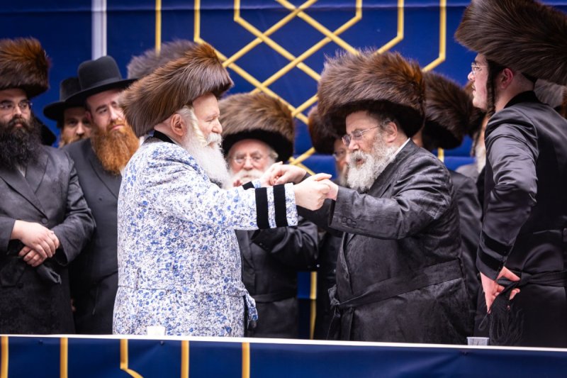 באדיבות המצלם