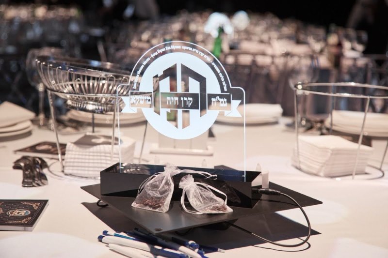 דמיטרי לובאייב