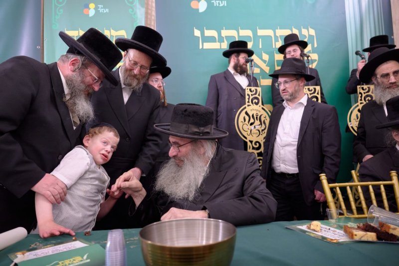 באדיבות המצלם