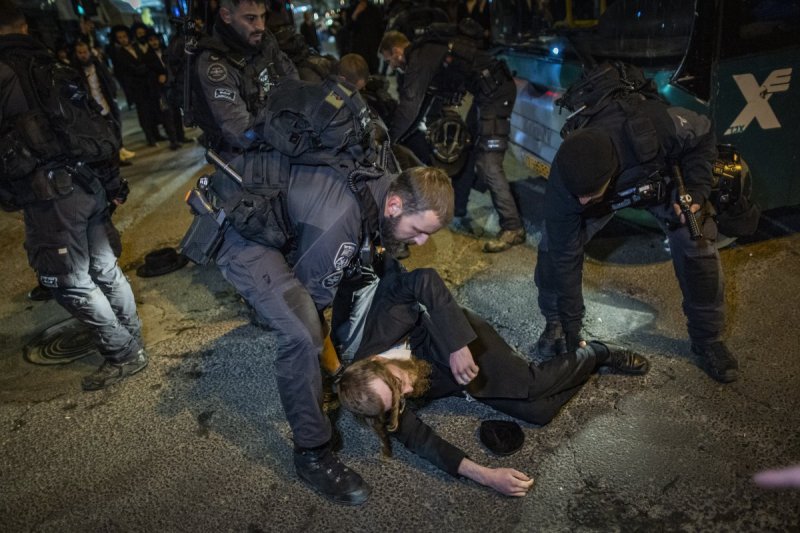 חיים גולדברג, פלאש 90