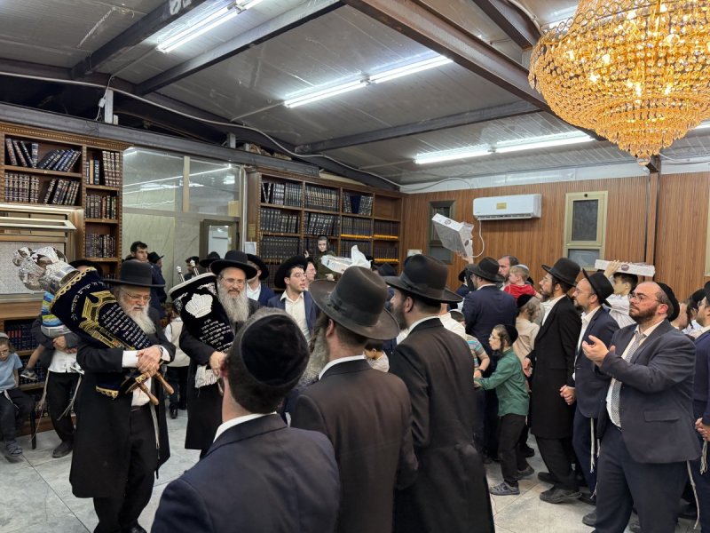 באדיבות המצלם