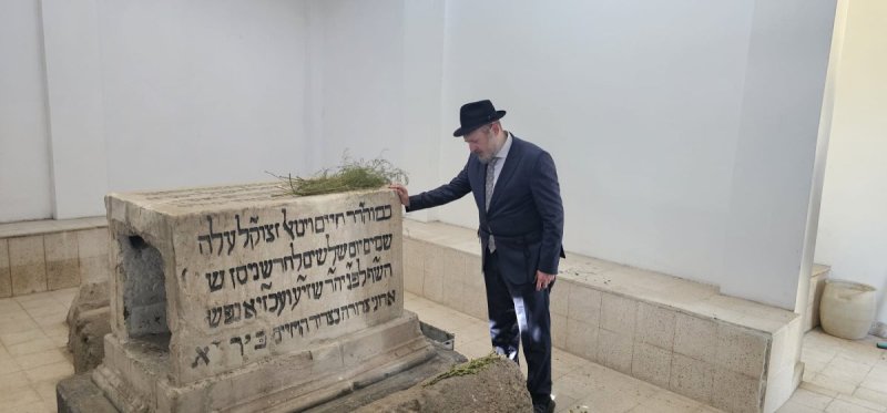 באדיבות המצלם