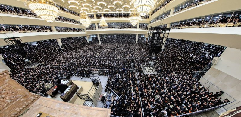 משה גולדשטיין, א. איזנבאך וארי קופרשטוק.