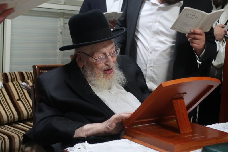 באדיבות המצלם