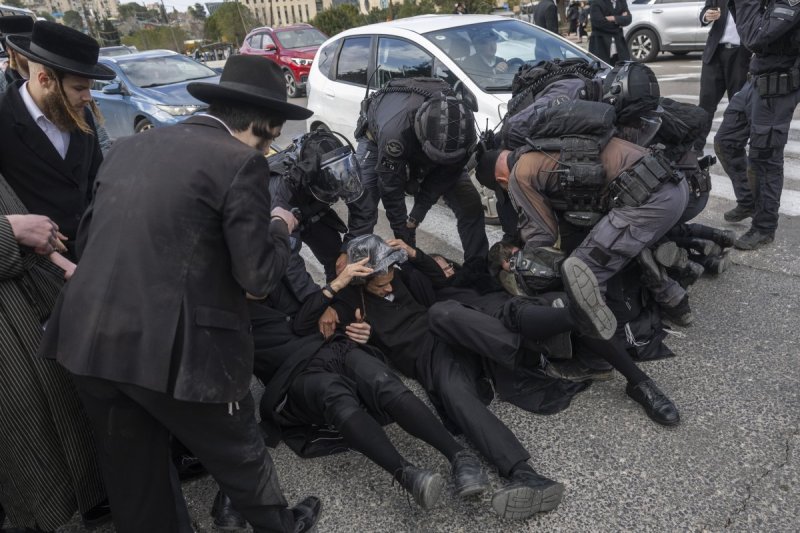 חיים גולדברג, פלאש 90