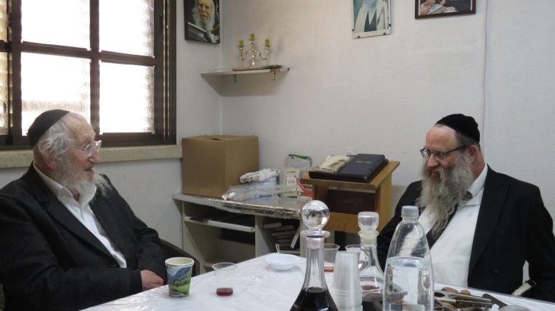 באדיבות המצלם