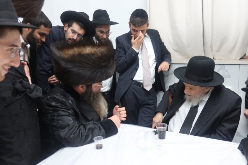 באדיבות המצלם