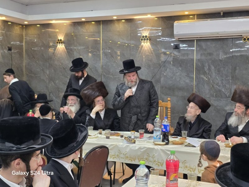 באדיבות המצלם