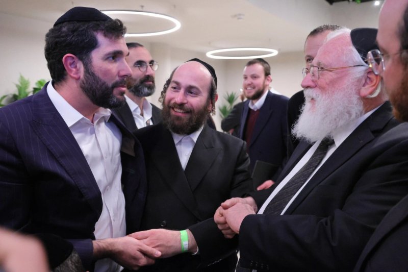 יעקב נחומי, אריאל אוחנה, אברהם כהן