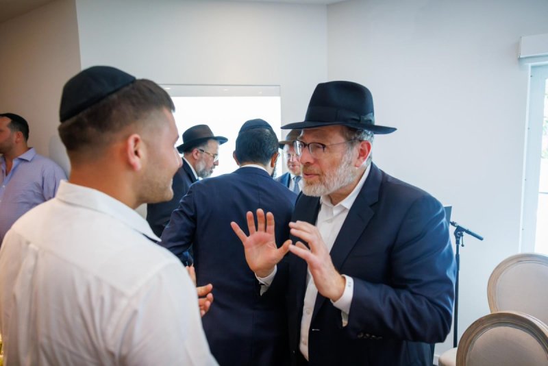 דניאל נפוסי ואלי קובין
