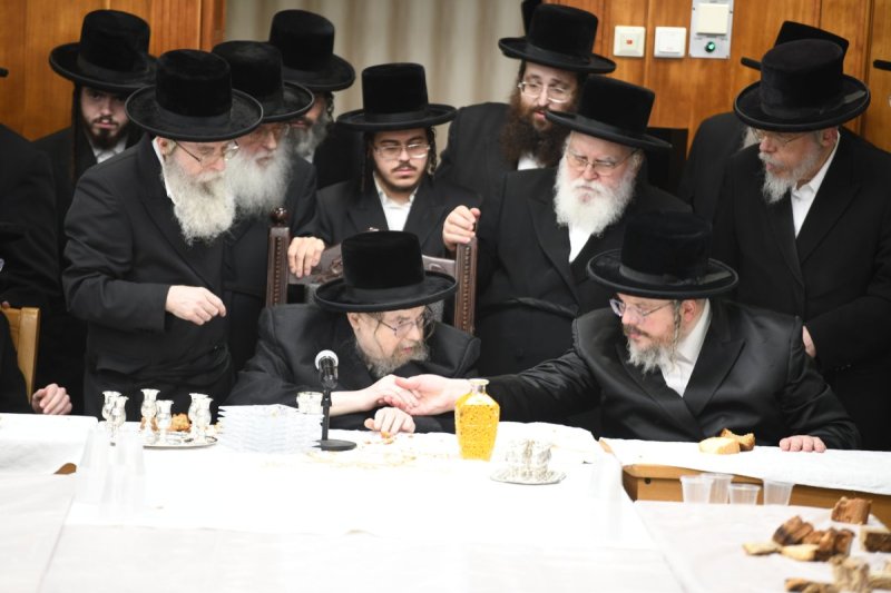 אנשיל בעק