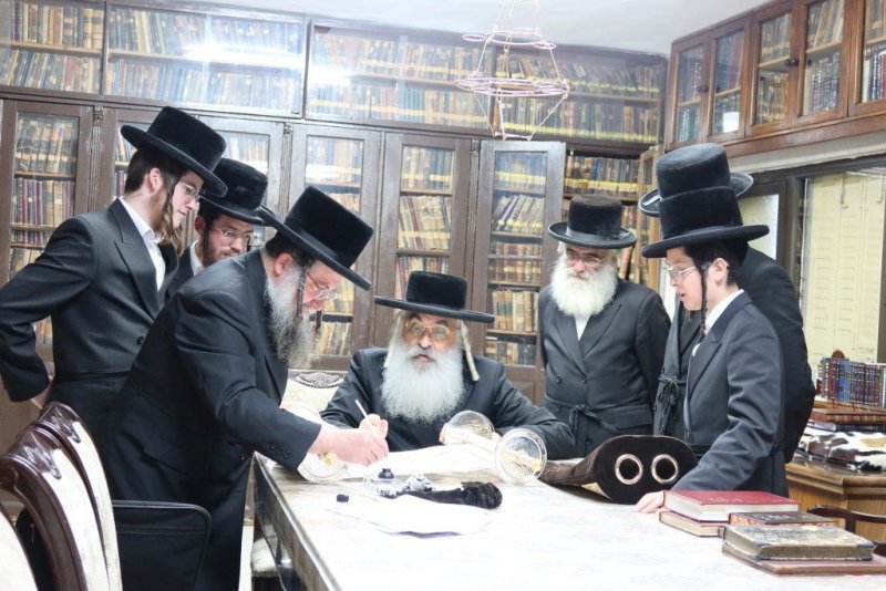 באדיבות המצלם