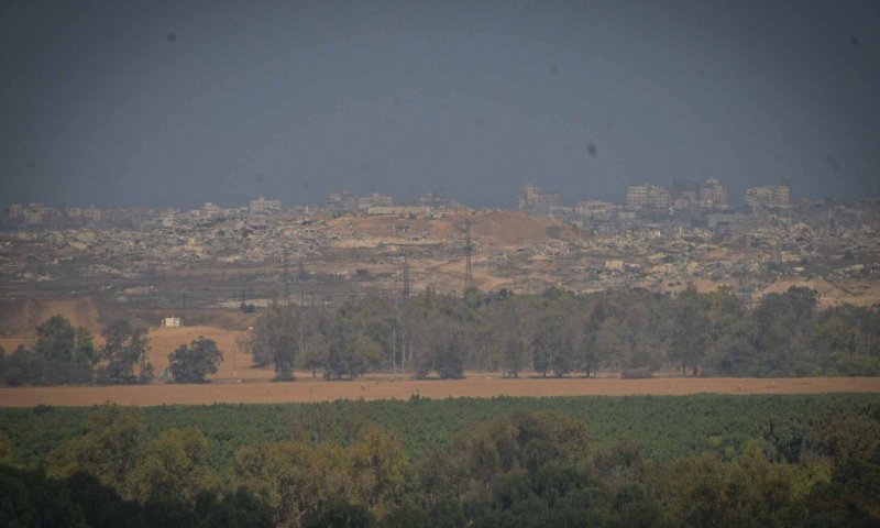 דריכות בעוטף: לפחות 4 עפיפונים חצו את הגדר מרצועת עזה