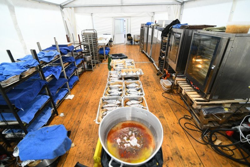 ארי קופרשטוק - פולין