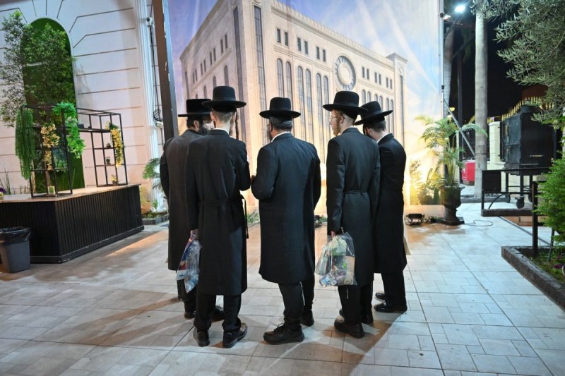 באדיבות המצלם