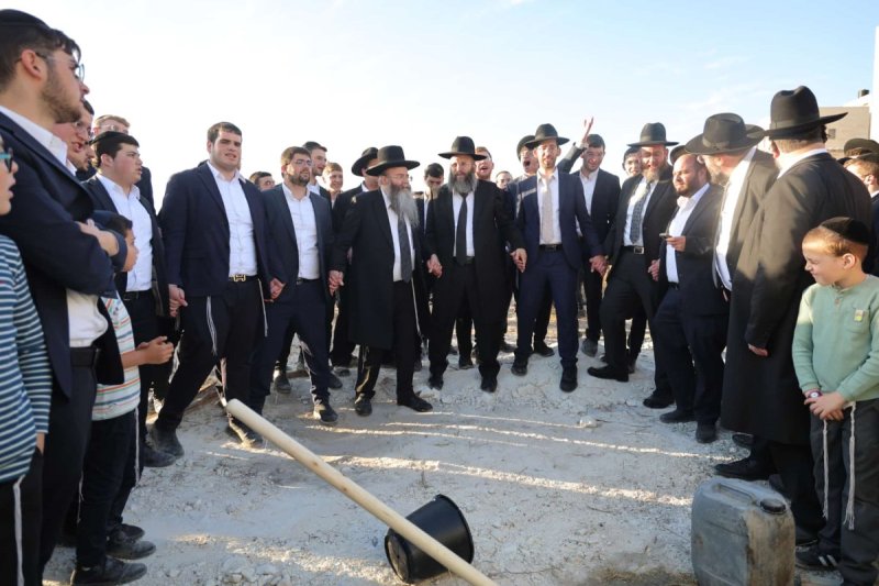 באדיבות המצלם