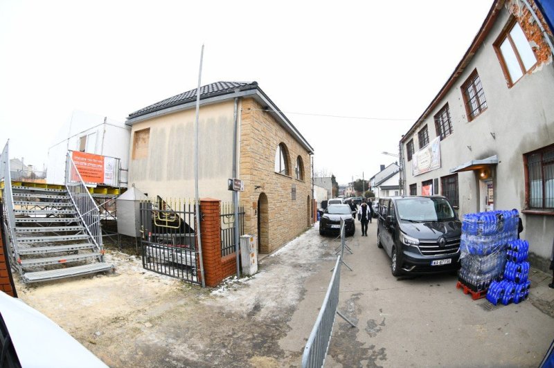 ארי קופרשטוק - פולין