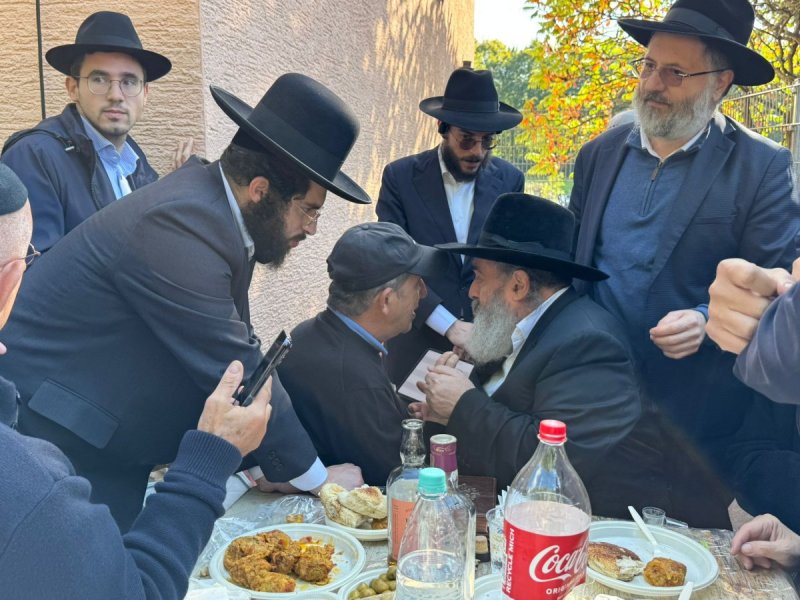 באדיבות המצלם