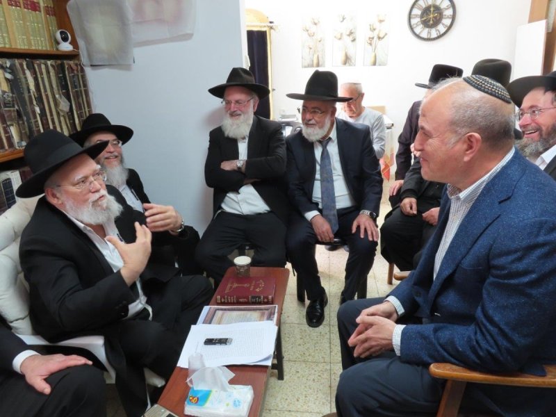 באדיבות המצלם