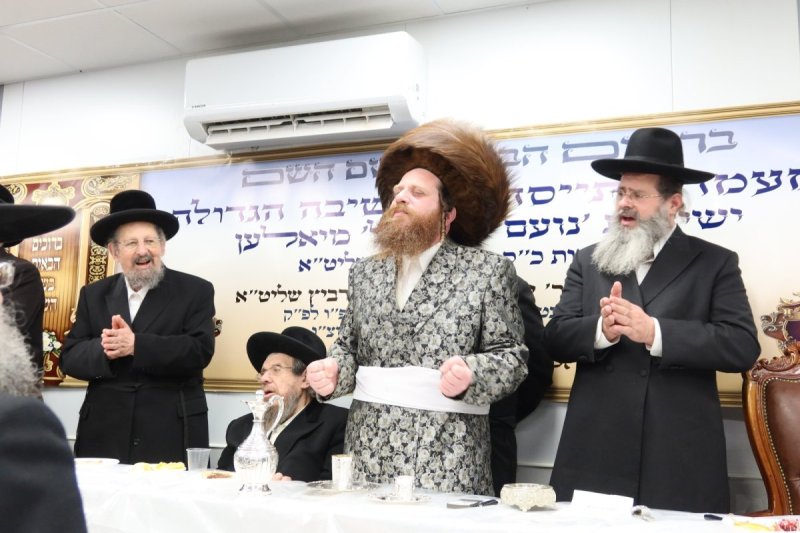 באדיבות המצלם