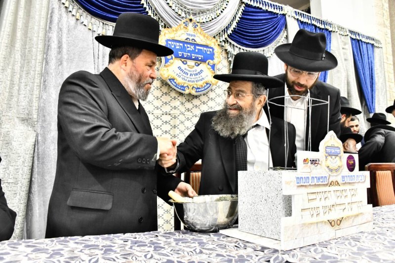 באדיבות המצלם