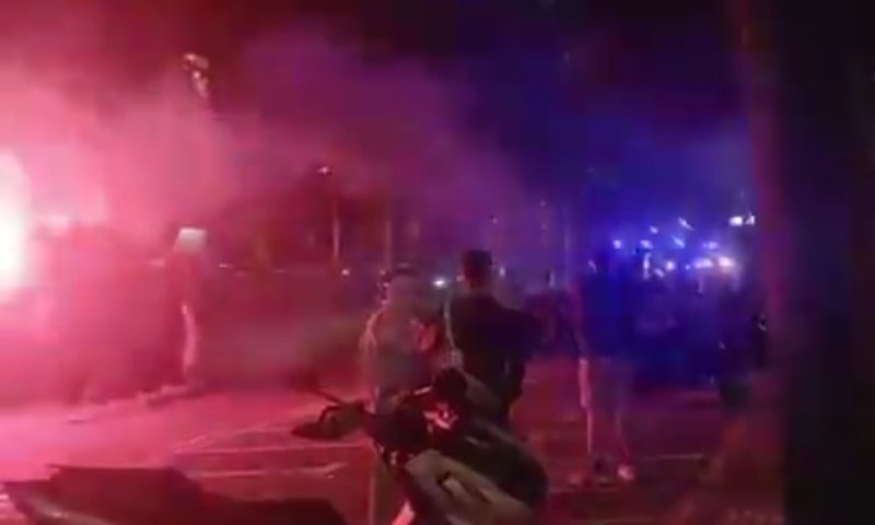 סוער בברצלונה: מפגינים התעמתו עם שוטרים מול הקונסוליה הישראלית