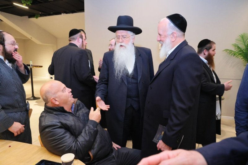 יעקב נחומי, אריאל אוחנה, אברהם כהן