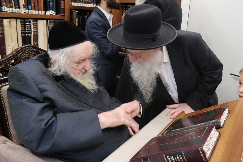 באדיבות המצלם