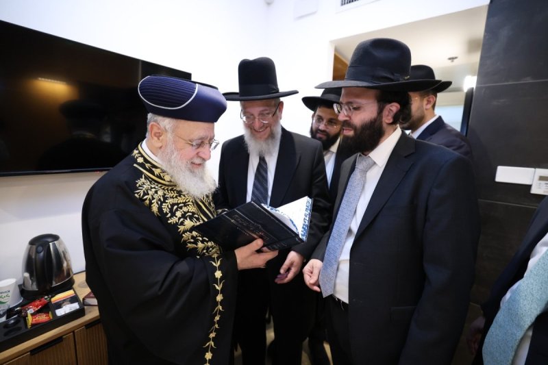 באדיבות המצלם