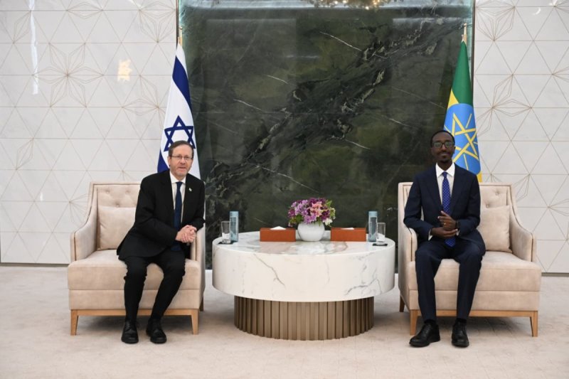 חיים צח/לע״מ