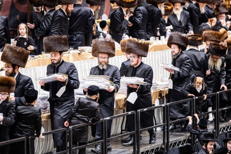 אלי וואהל, איצי מ.