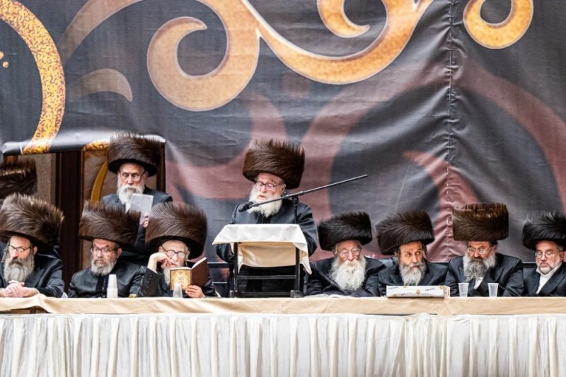 אלי וואהל, איצי מ.