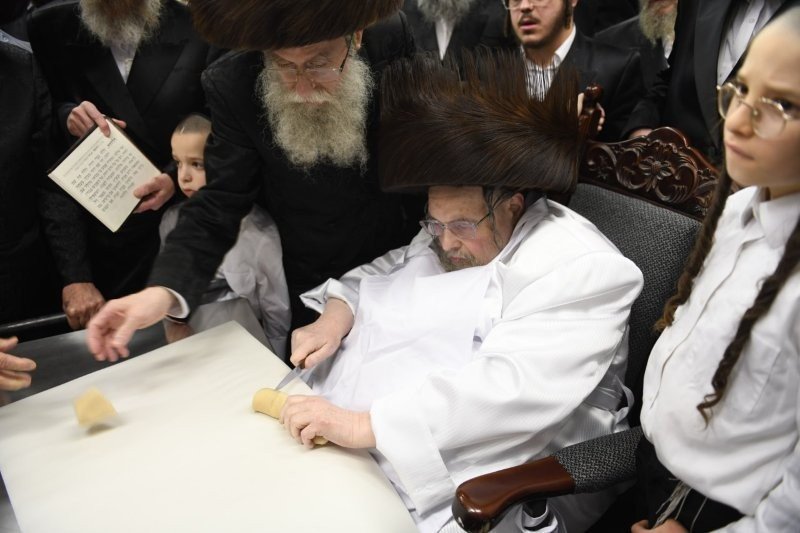 אנשיל בעק וא.מ.ש