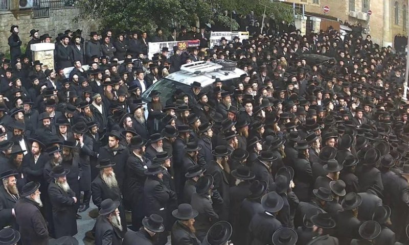 זעקה במסע הלווית הבחור שנדרס: "דמינו הותר בראש כל חוצות"