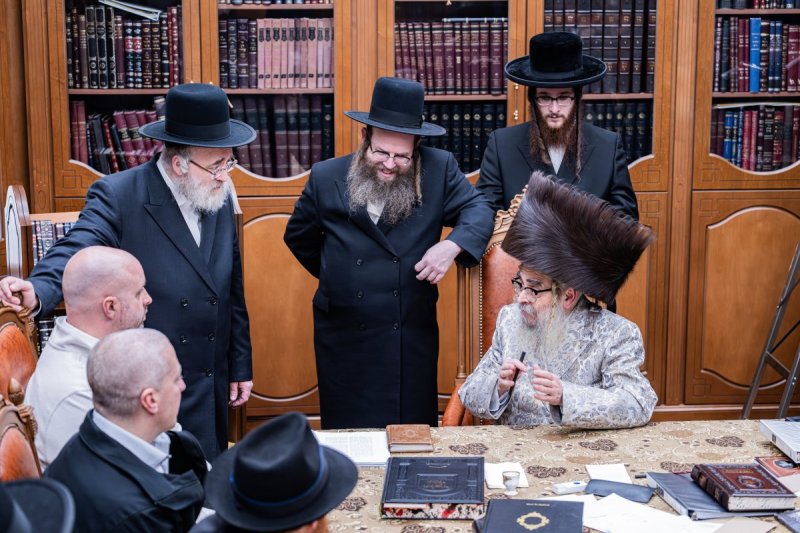 באדיבות המצלם