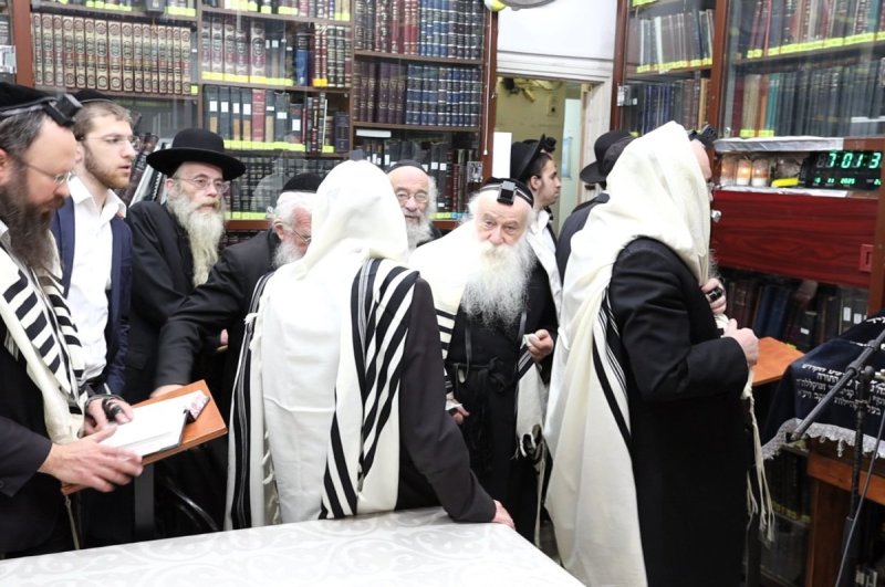 באדיבות המצלם