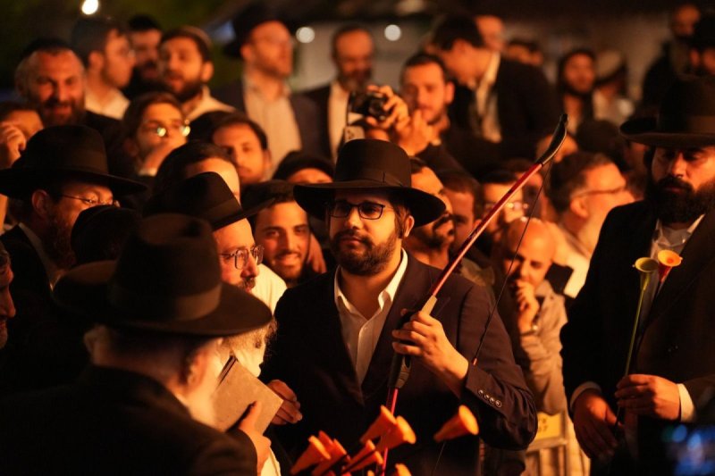 באדיבות המצלם