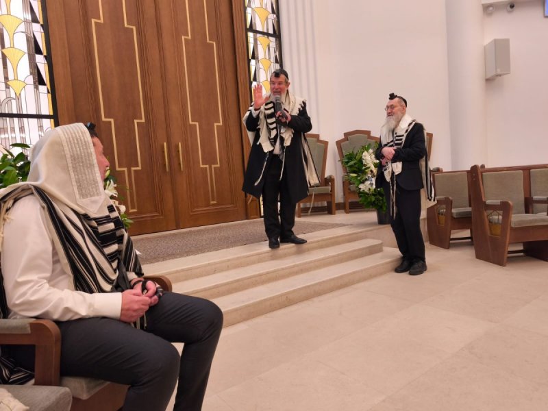 באדיבות המצלם