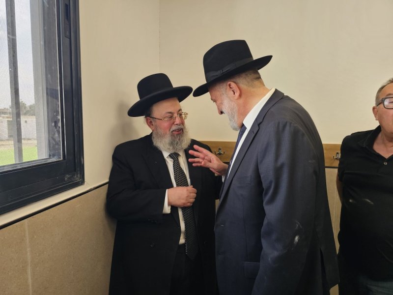 באדיבות המצלם