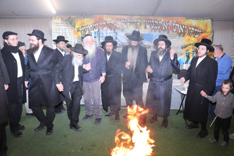 באדיבות המצלם