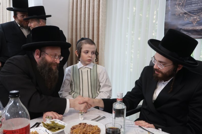 באדיבות המצלם