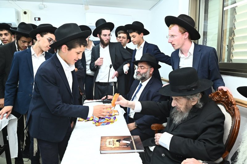 שוקי לרר