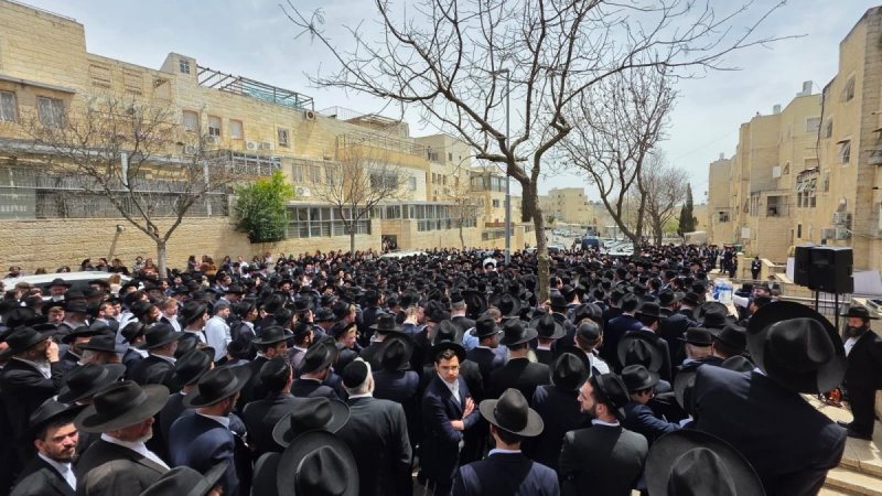 באדיבות המצלם